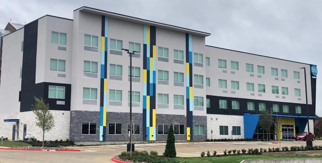 Tru By Hilton Dfw West Hotel